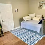 3 Bedroom Large Backyard