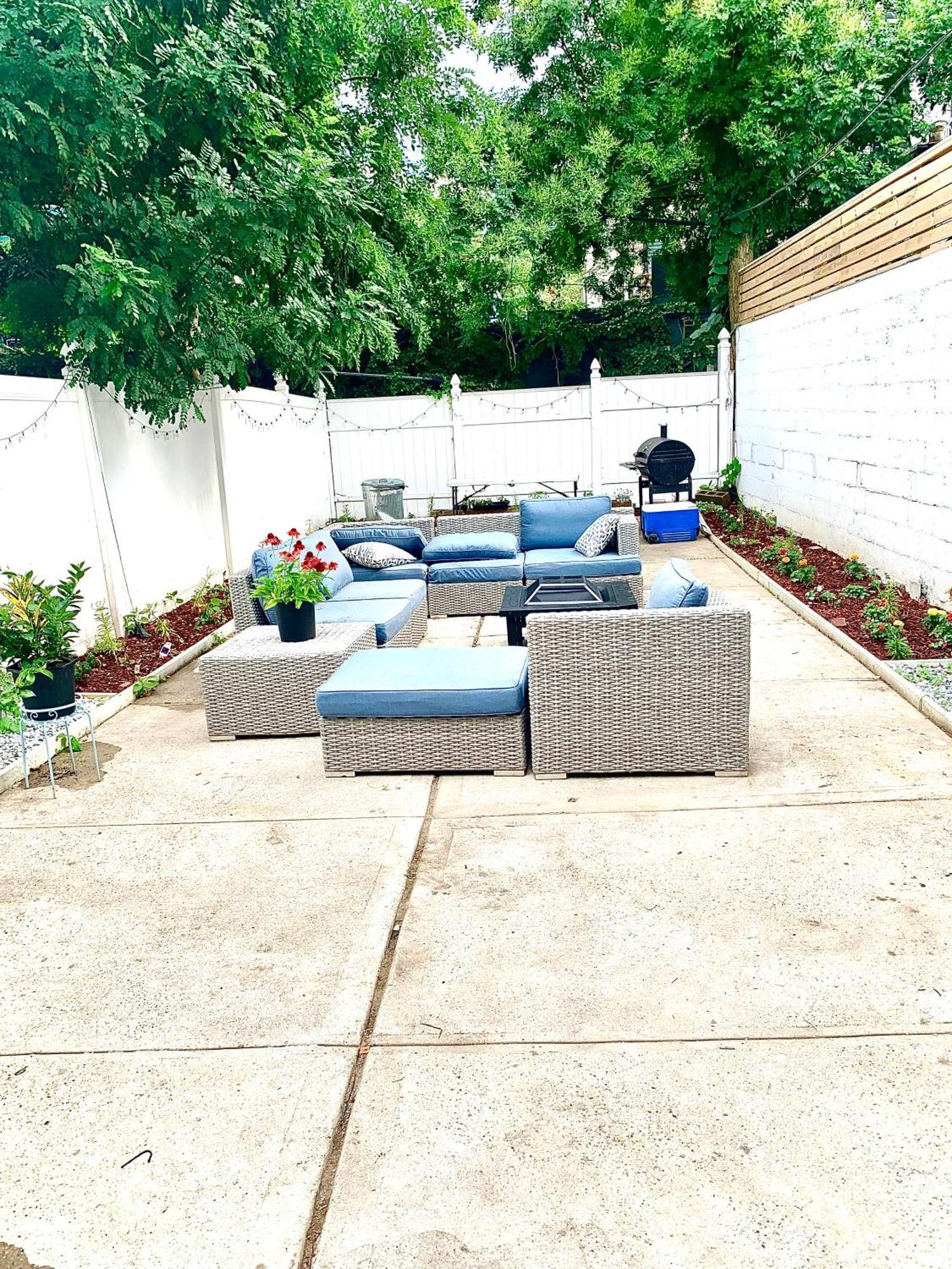 3 Bedroom Large Backyard